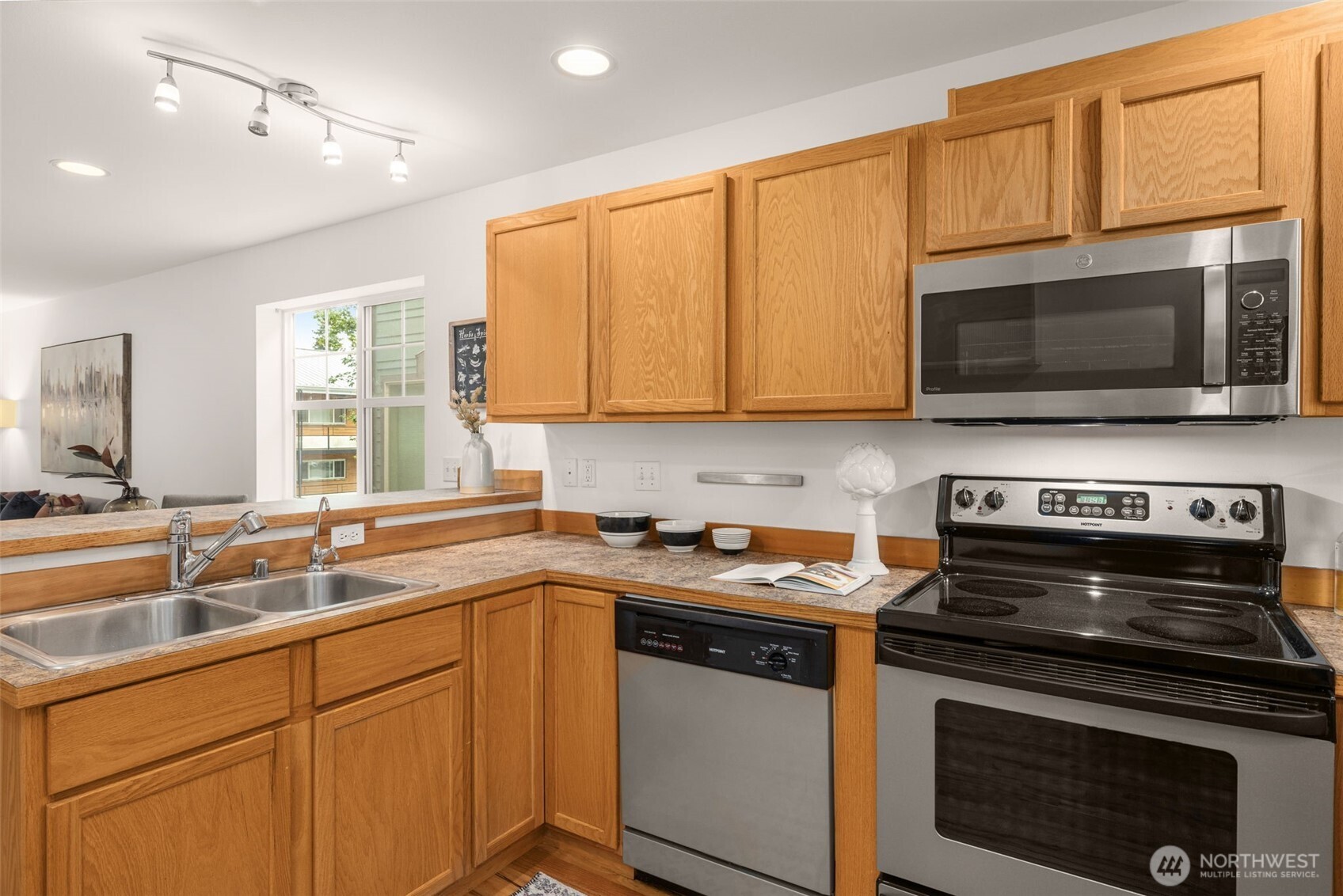 12018 31st Avenue NE, Seattle, WA 98125