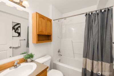 12018 31st Avenue NE, Seattle, WA 98125 - Photo 14