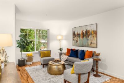 12018 31st Avenue NE, Seattle, WA 98125 - Photo 4