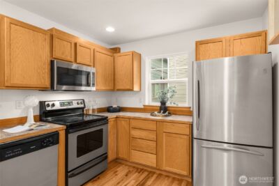 12018 31st Avenue NE, Seattle, WA 98125 - Photo 10