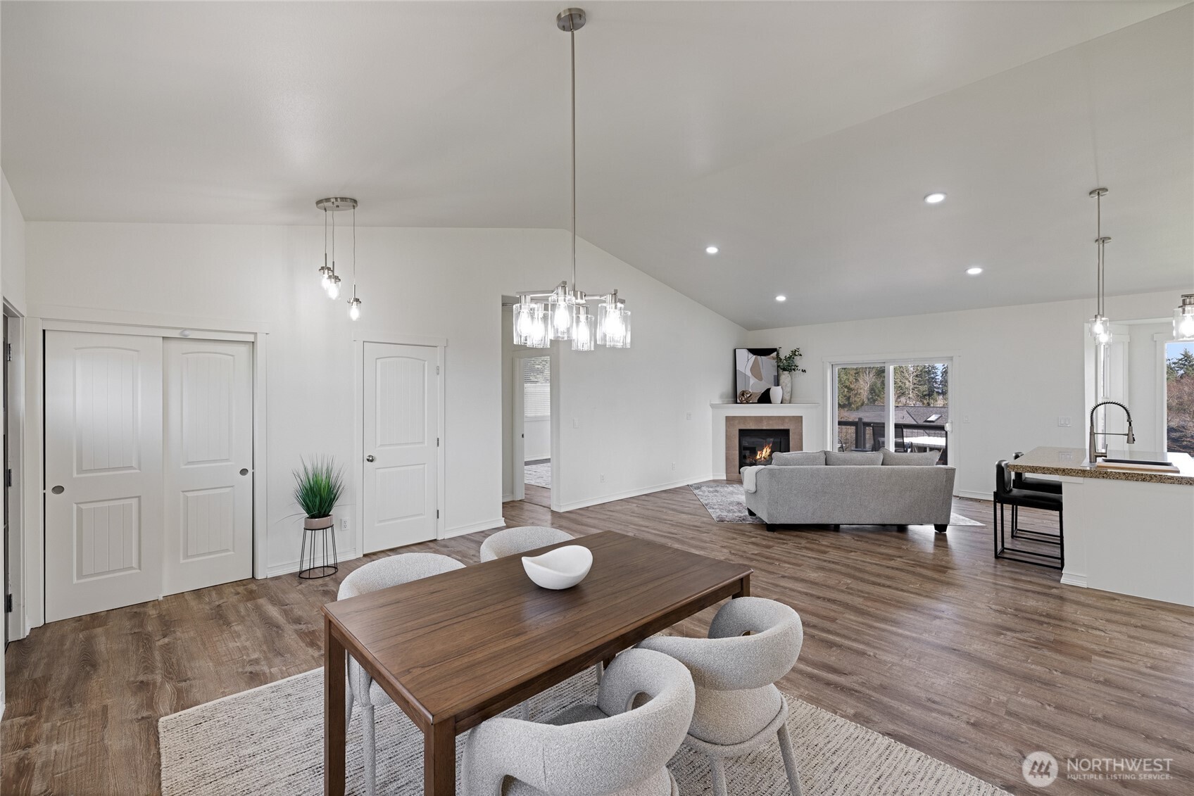 25329 103rd Avenue E, Graham, WA 98338