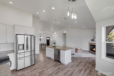 25329 103rd Avenue E, Graham, WA 98338 - Photo 6