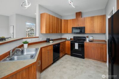 22751 SE 12th Lane , Sammamish, WA 98075 - Photo 11