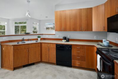 22751 SE 12th Lane , Sammamish, WA 98075 - Photo 12