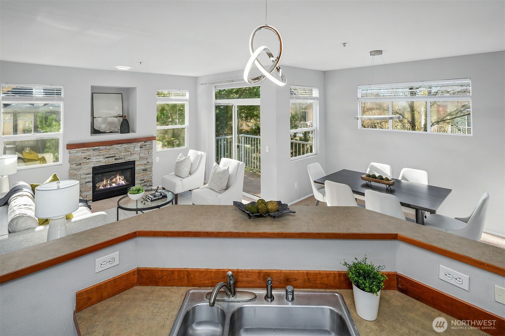 22751 SE 12th Lane , Sammamish, WA 98075