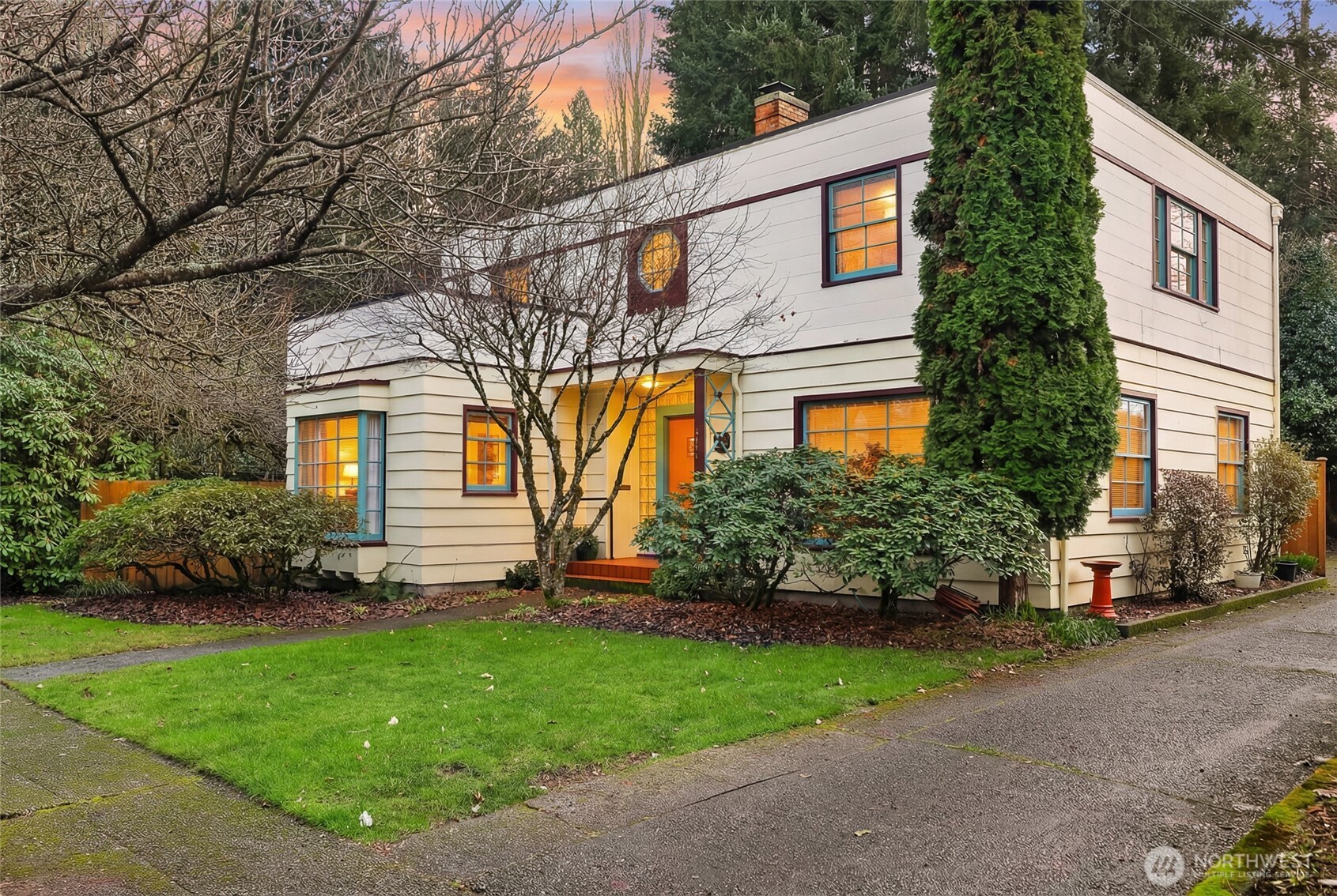 311 19th Avenue SE, Olympia, WA 98501