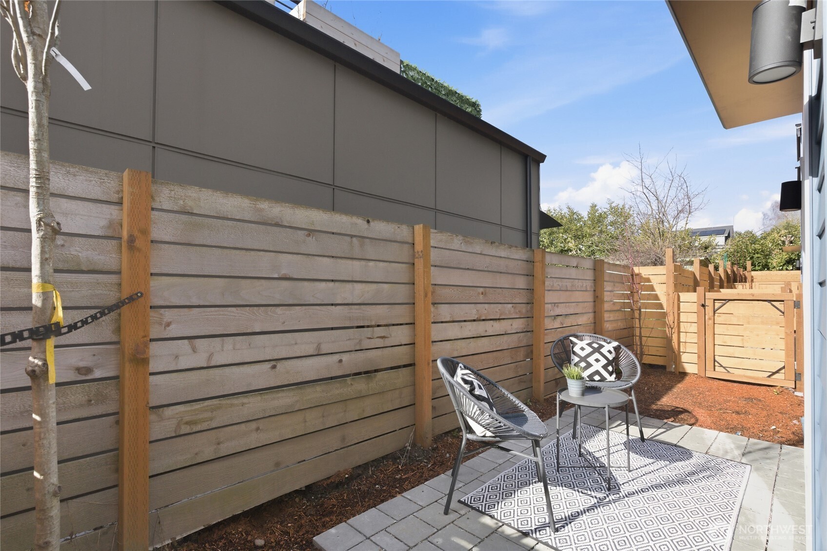 6505 19th Avenue NW, Seattle, WA 98117