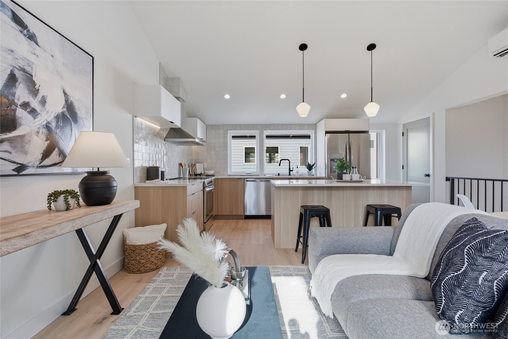 6505 19th Avenue NW, Seattle, WA 98117