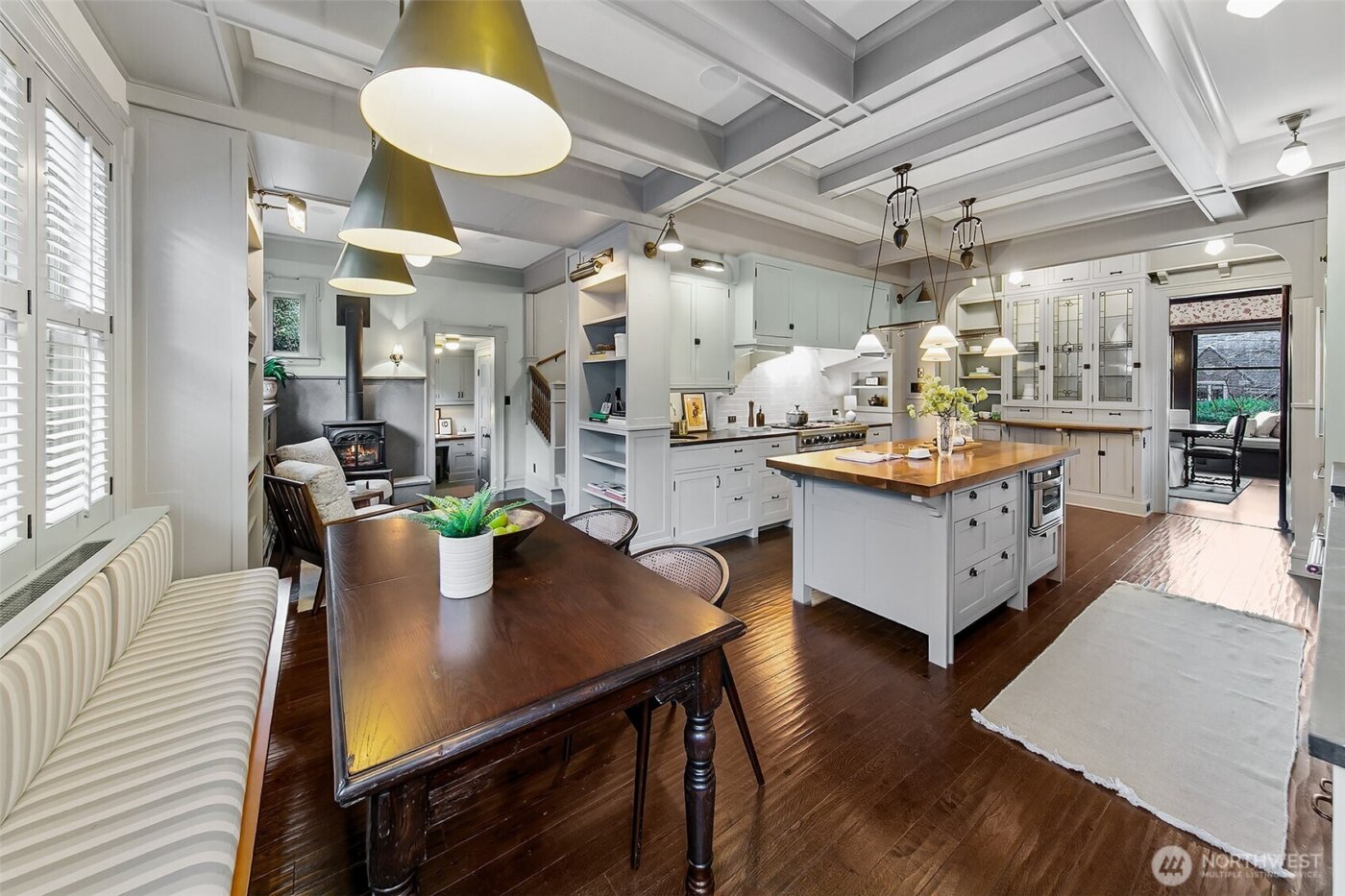 942 Harvard Avenue E, Seattle, WA 98102