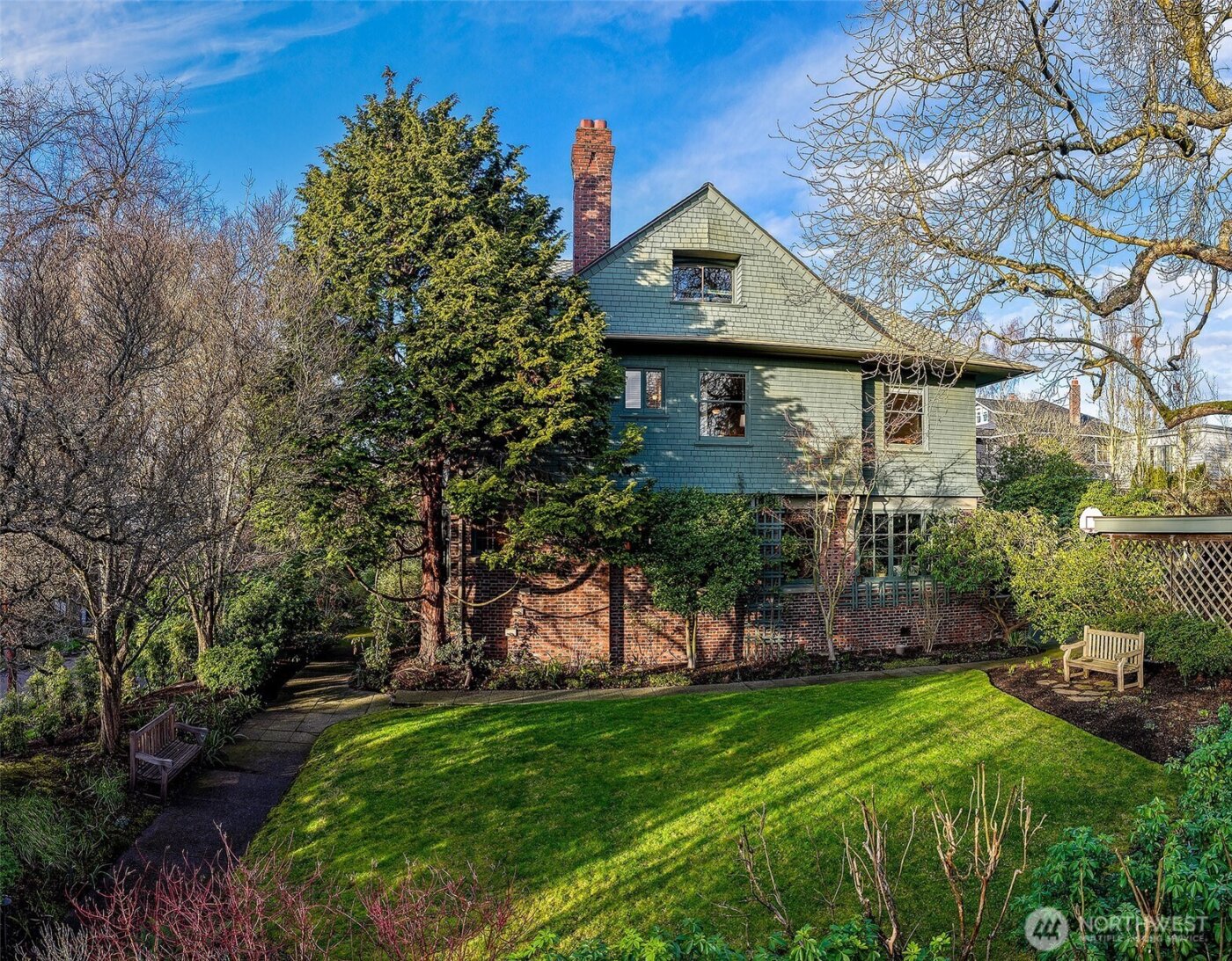 942 Harvard Avenue E, Seattle, WA 98102