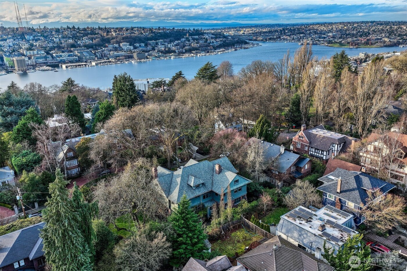 942 Harvard Avenue E, Seattle, WA 98102