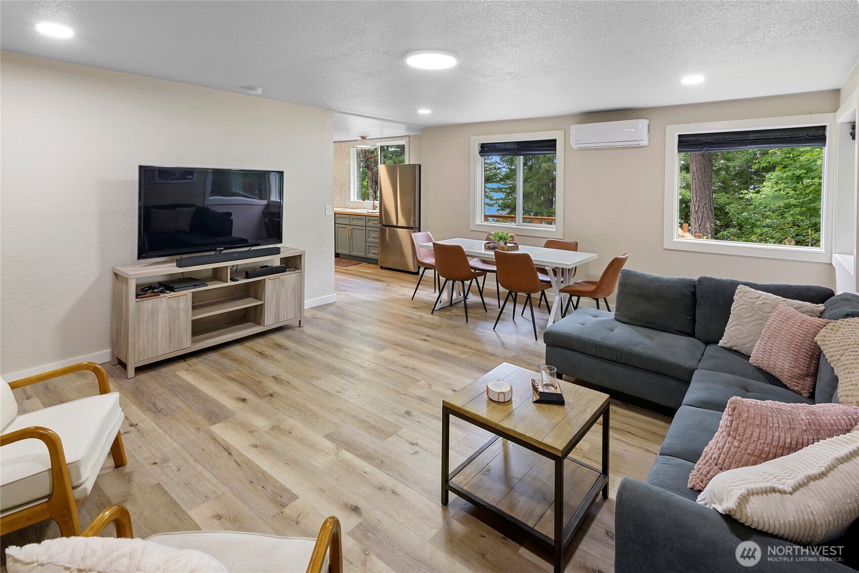 304292 Highway 101 , Brinnon, WA 98320