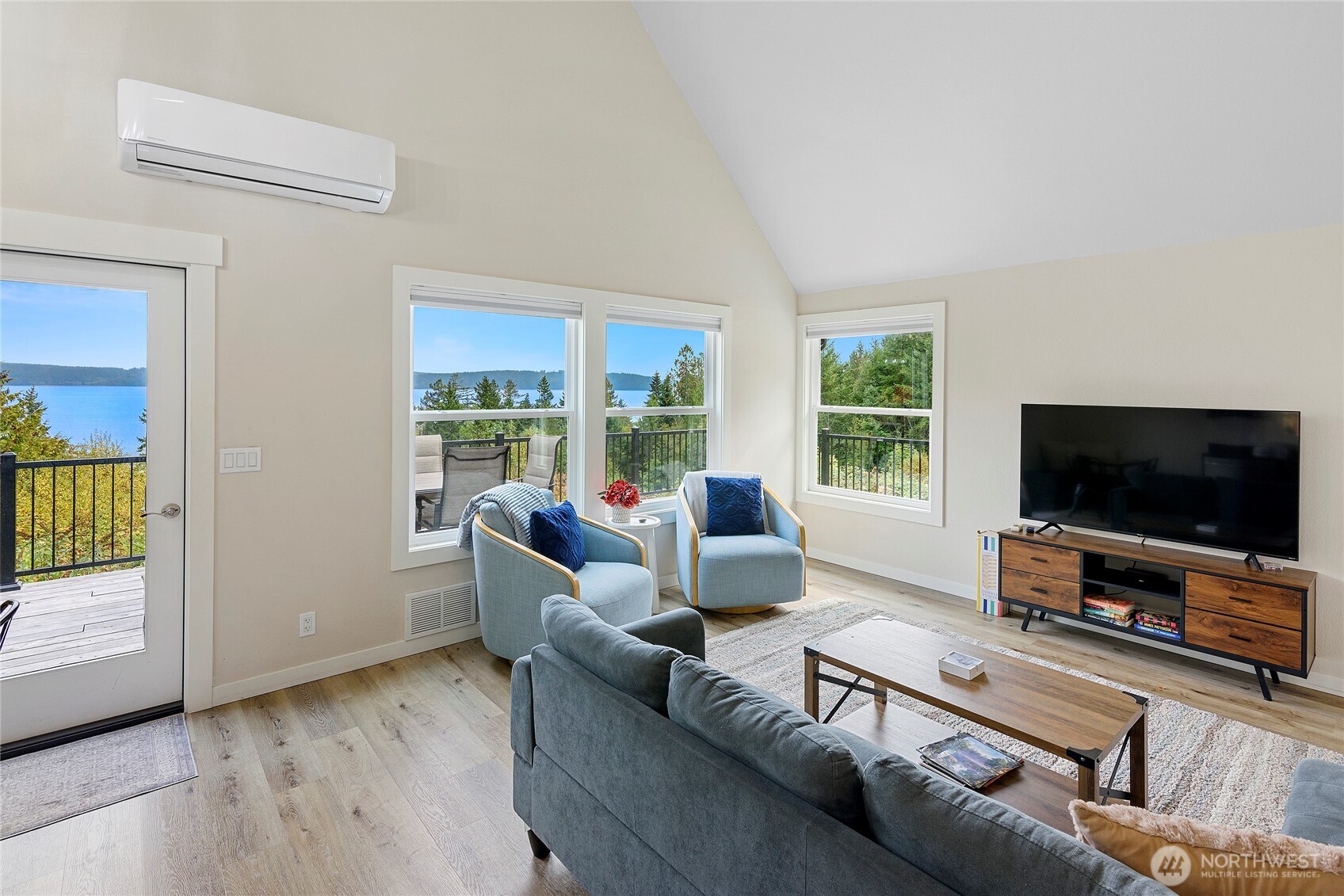 304292 Highway 101 , Brinnon, WA 98320