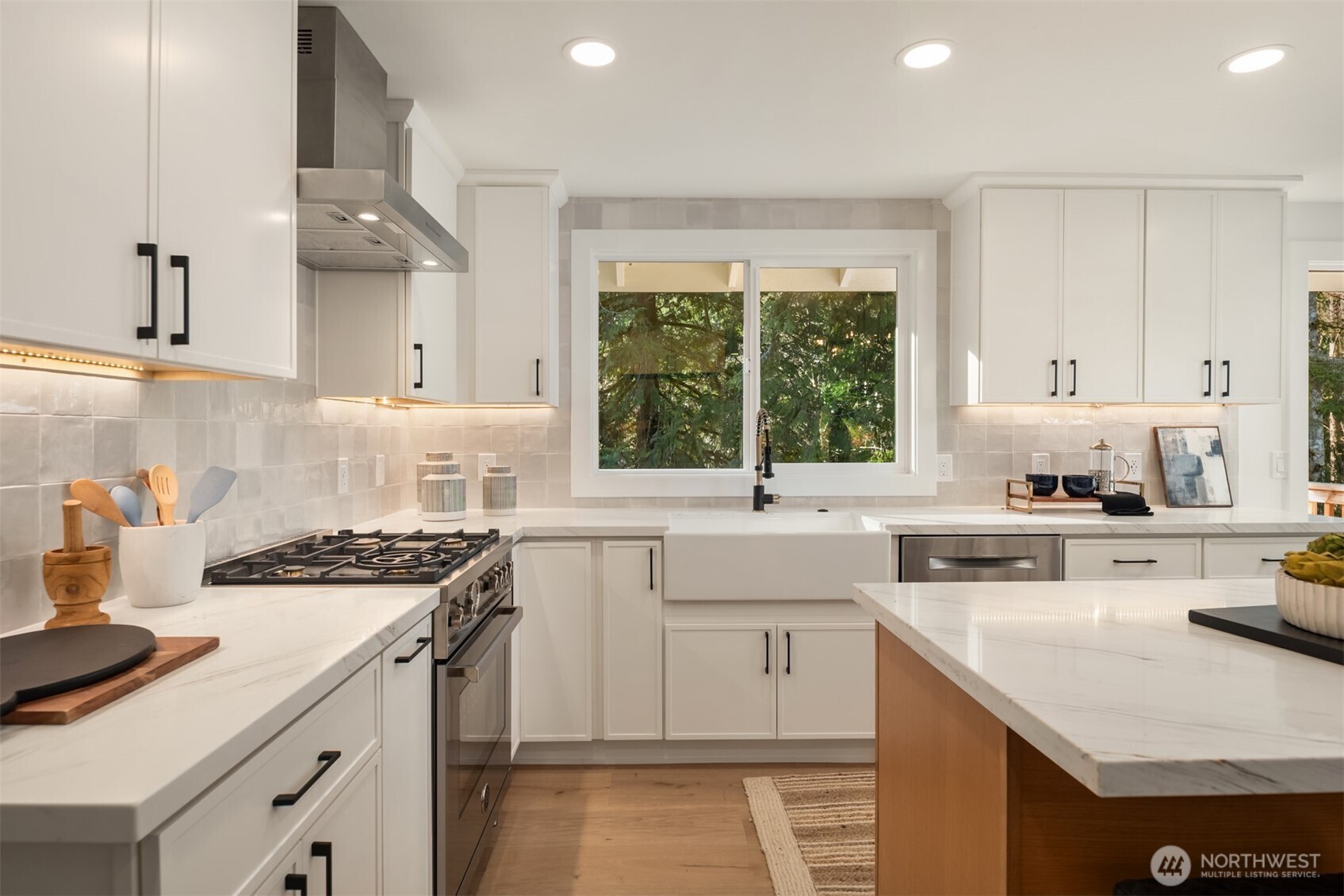 27313 NE 53rd Street , Redmond, WA 98053