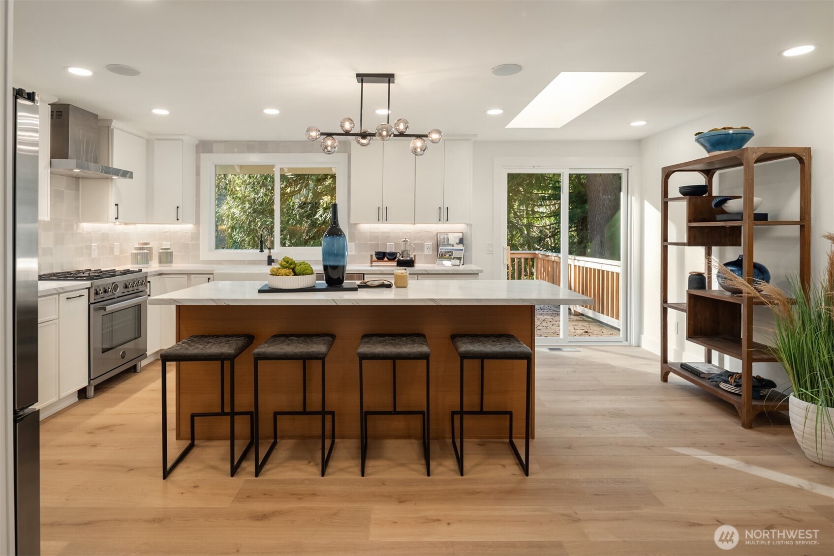 27313 NE 53rd Street , Redmond, WA 98053