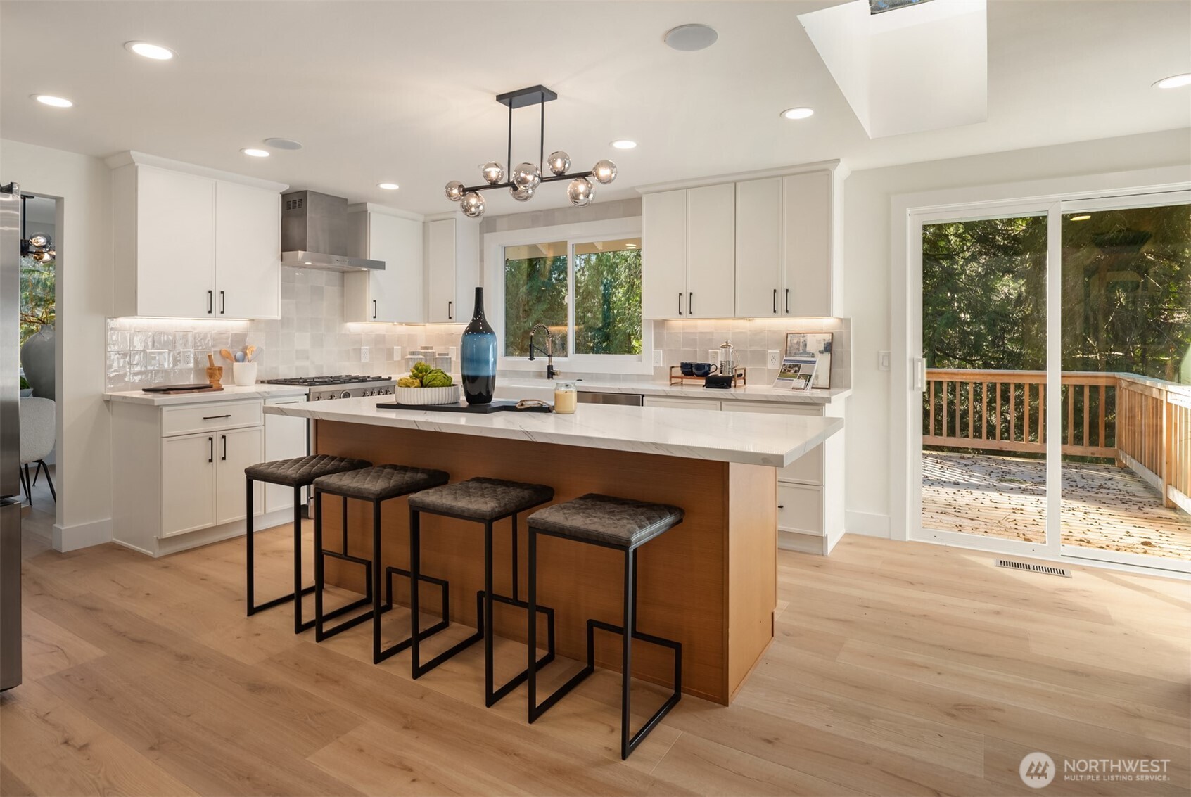 27313 NE 53rd Street , Redmond, WA 98053