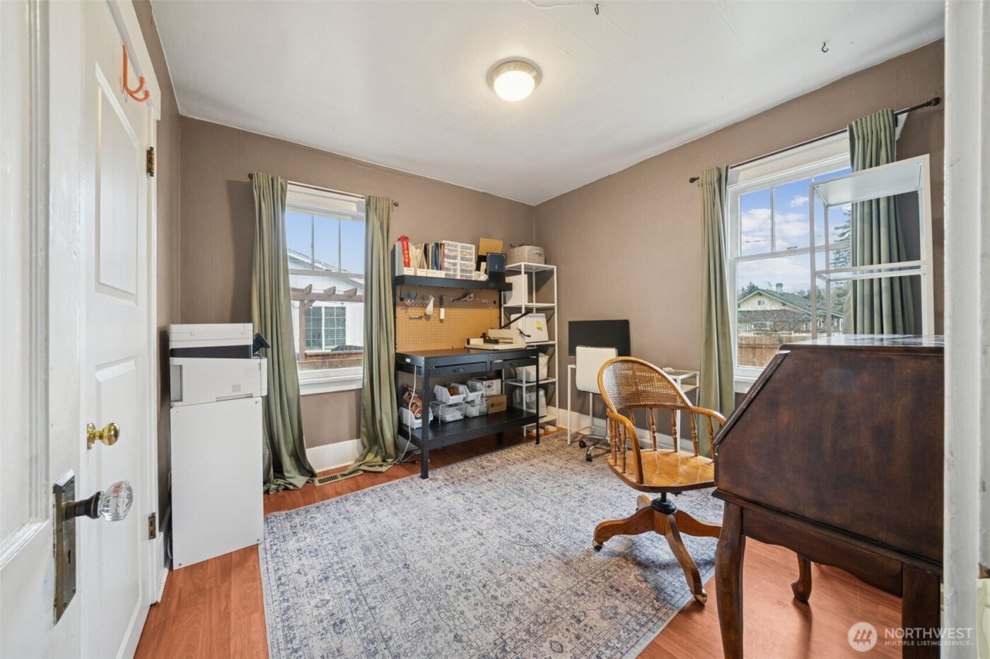 413 2nd Street NE, Puyallup, WA 98372