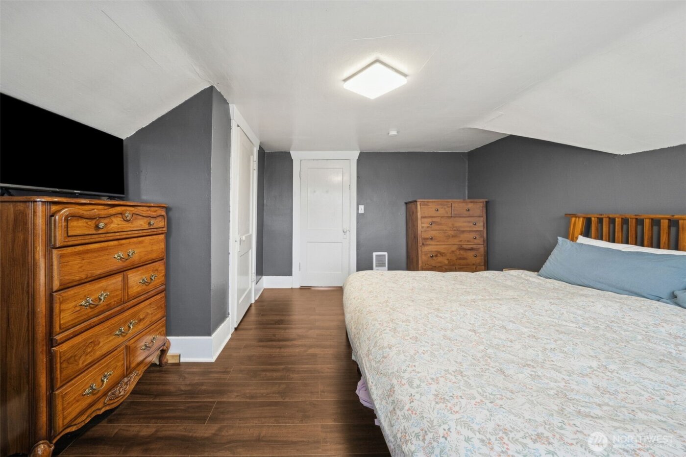 413 2nd Street NE, Puyallup, WA 98372