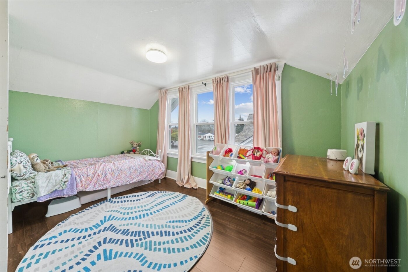 413 2nd Street NE, Puyallup, WA 98372