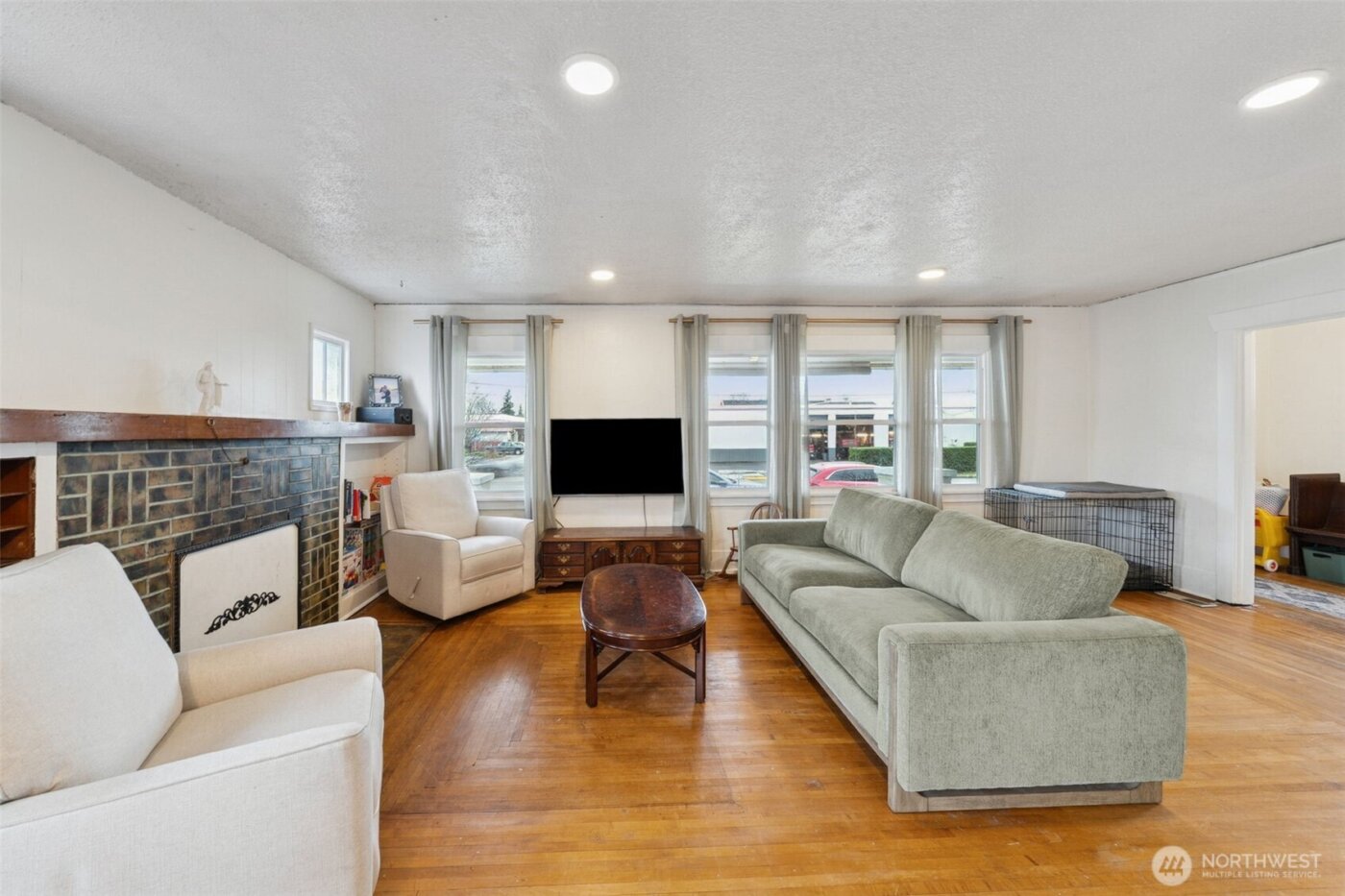 413 2nd Street NE, Puyallup, WA 98372