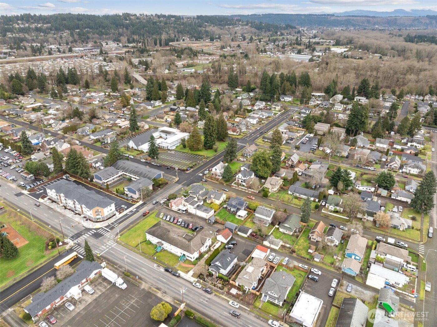 413 2nd Street NE, Puyallup, WA 98372