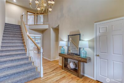 624 Meadows Drive , Wenatchee, WA 98801 - Photo 2