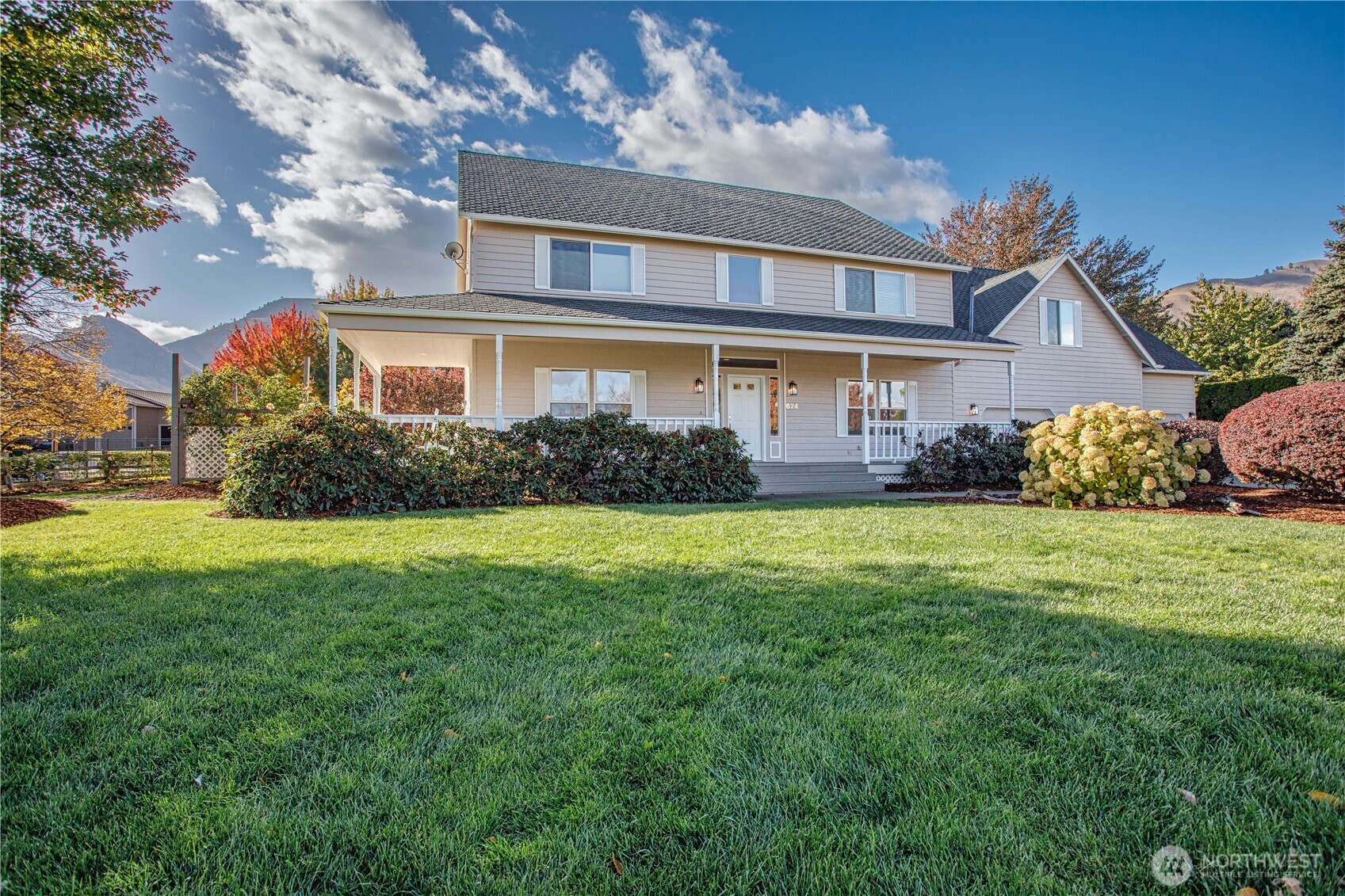 624 Meadows Drive , Wenatchee, WA 98801