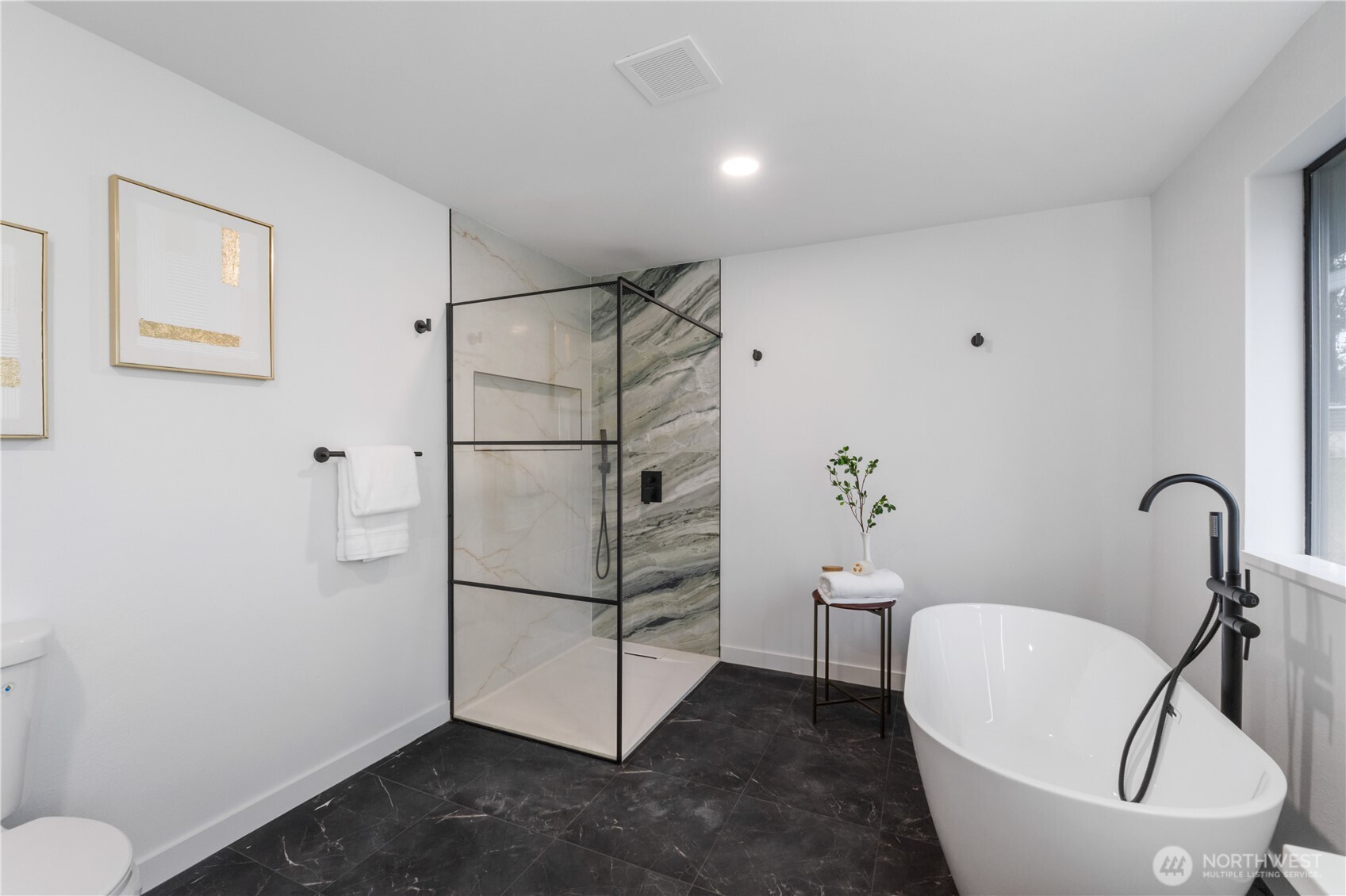 18911 29th Avenue E, Tacoma, WA 98445