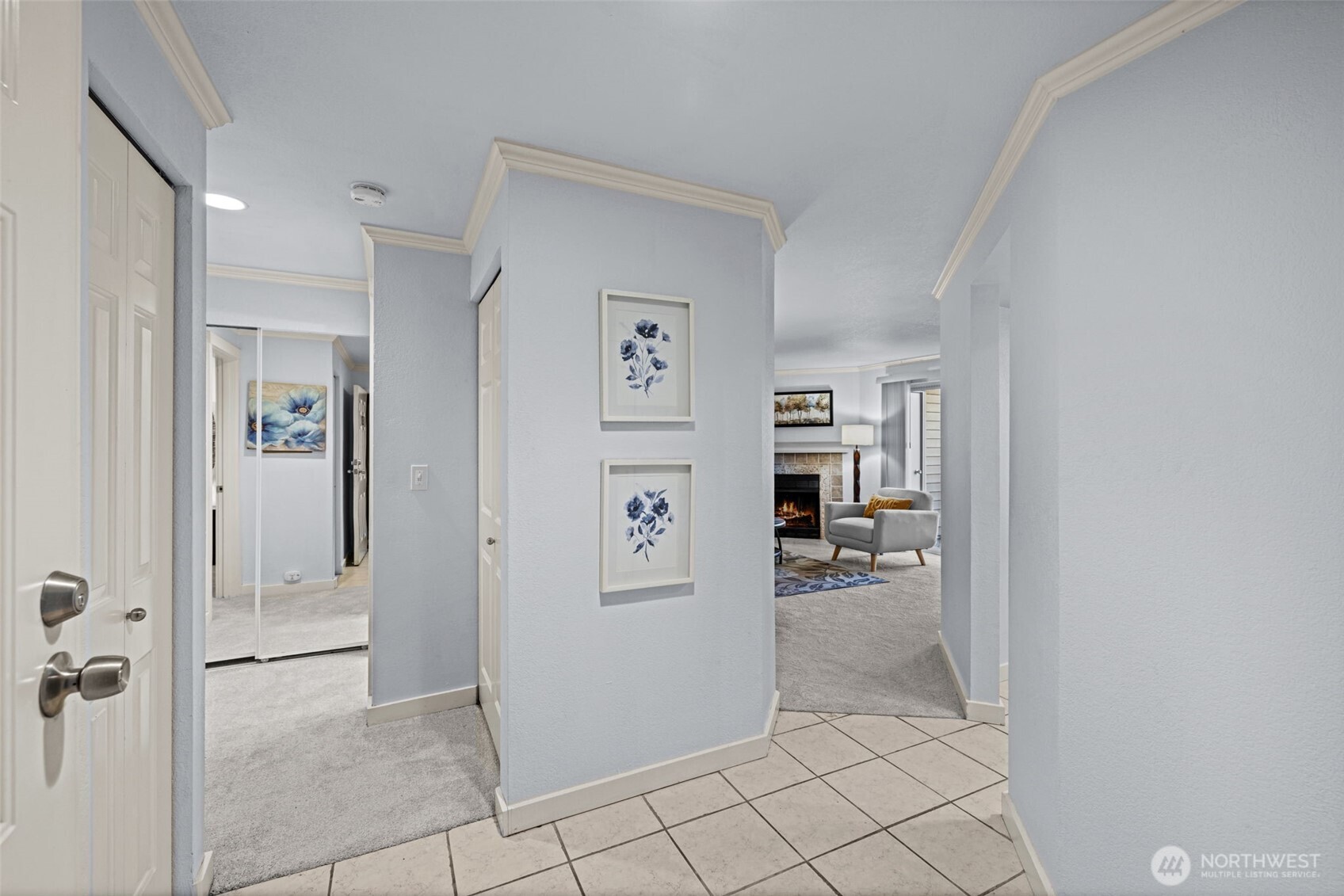 12044 100th Avenue NE #H102, Kirkland, WA 98034