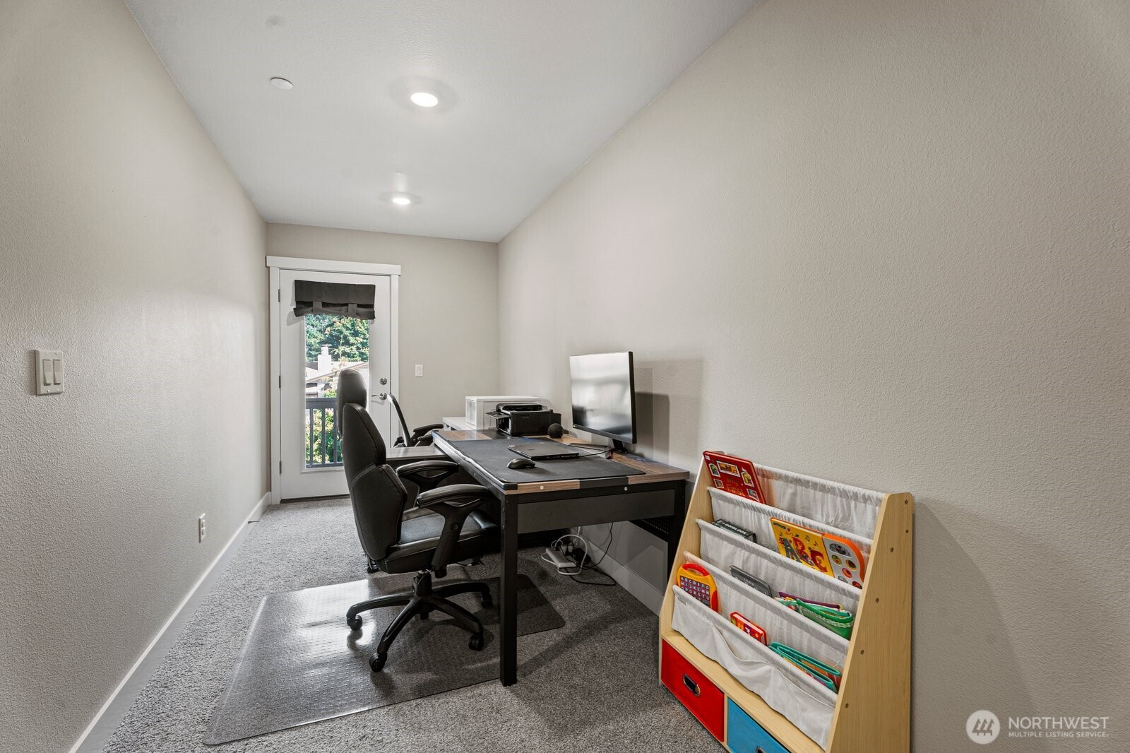 8643 35th Place NE, Marysville, WA 98270