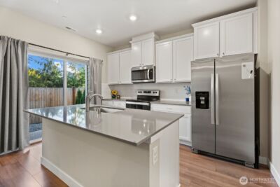 8643 35th Place NE, Marysville, WA 98270 - Photo 7