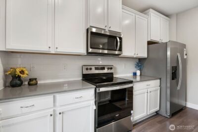 8643 35th Place NE, Marysville, WA 98270 - Photo 9