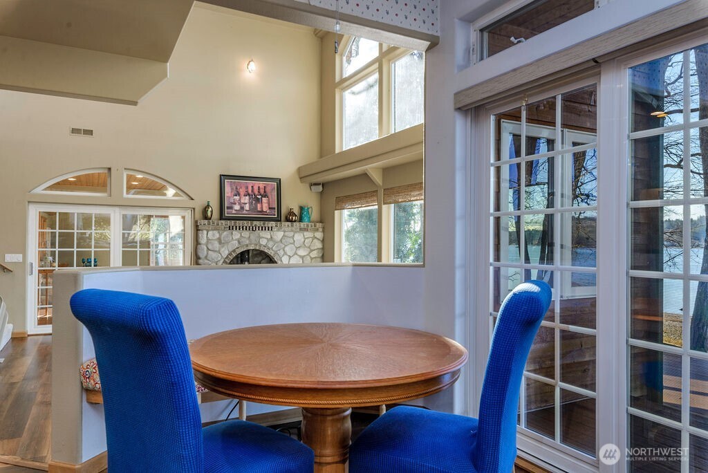 3250 E State Route 302 , Belfair, WA 98528