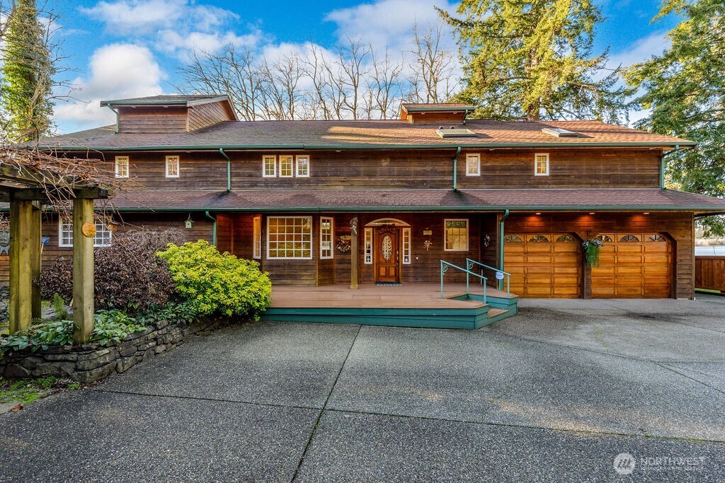 3250 E State Route 302 , Belfair, WA 98528