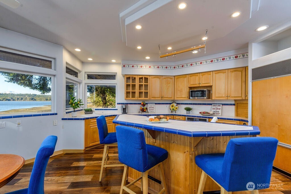 3250 E State Route 302 , Belfair, WA 98528