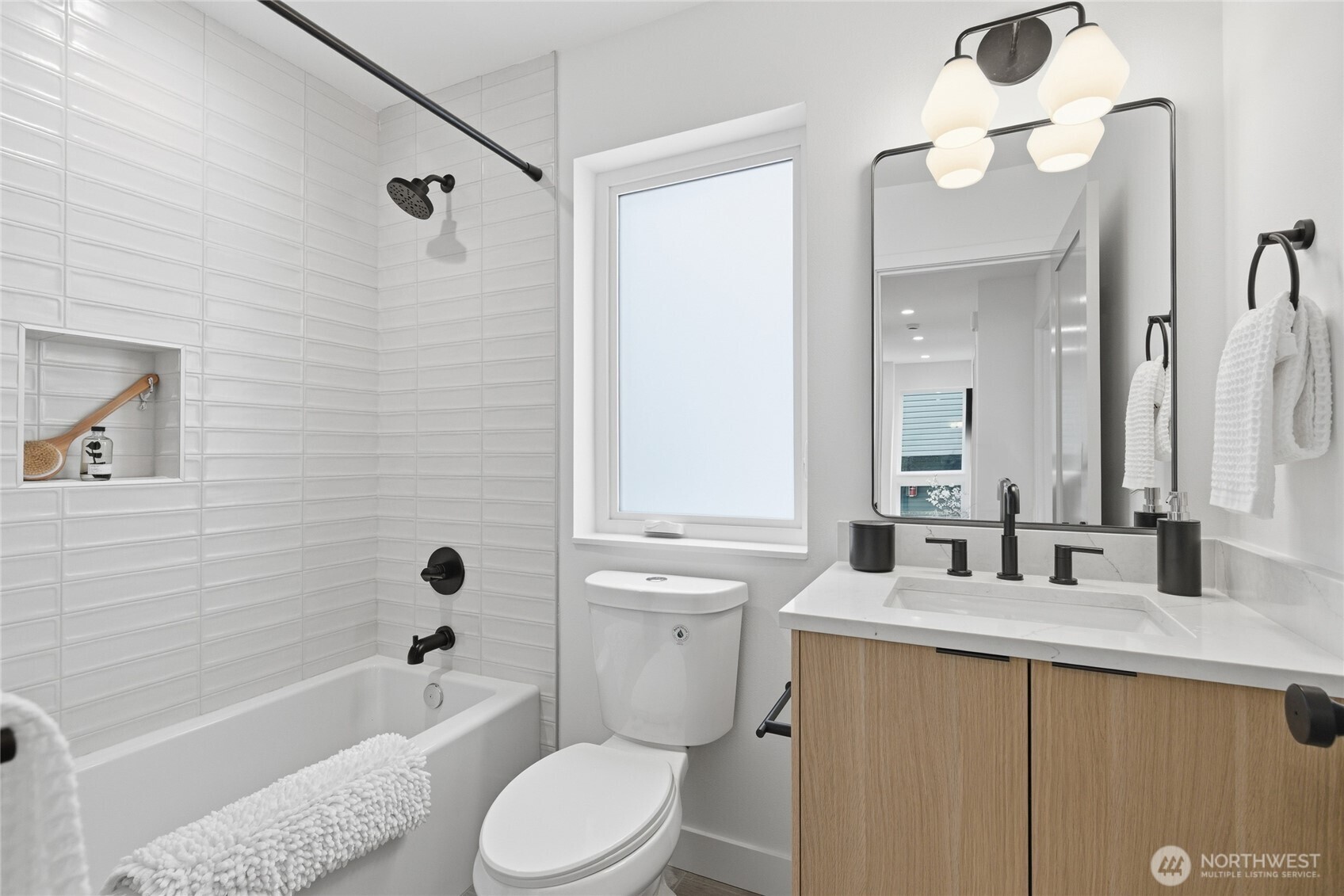 6509 19th Avenue NW, Seattle, WA 98117