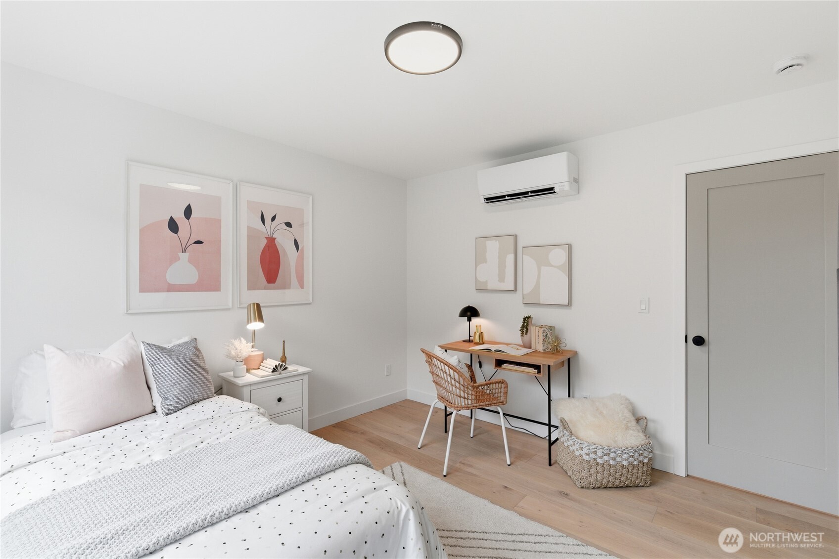 6509 19th Avenue NW, Seattle, WA 98117