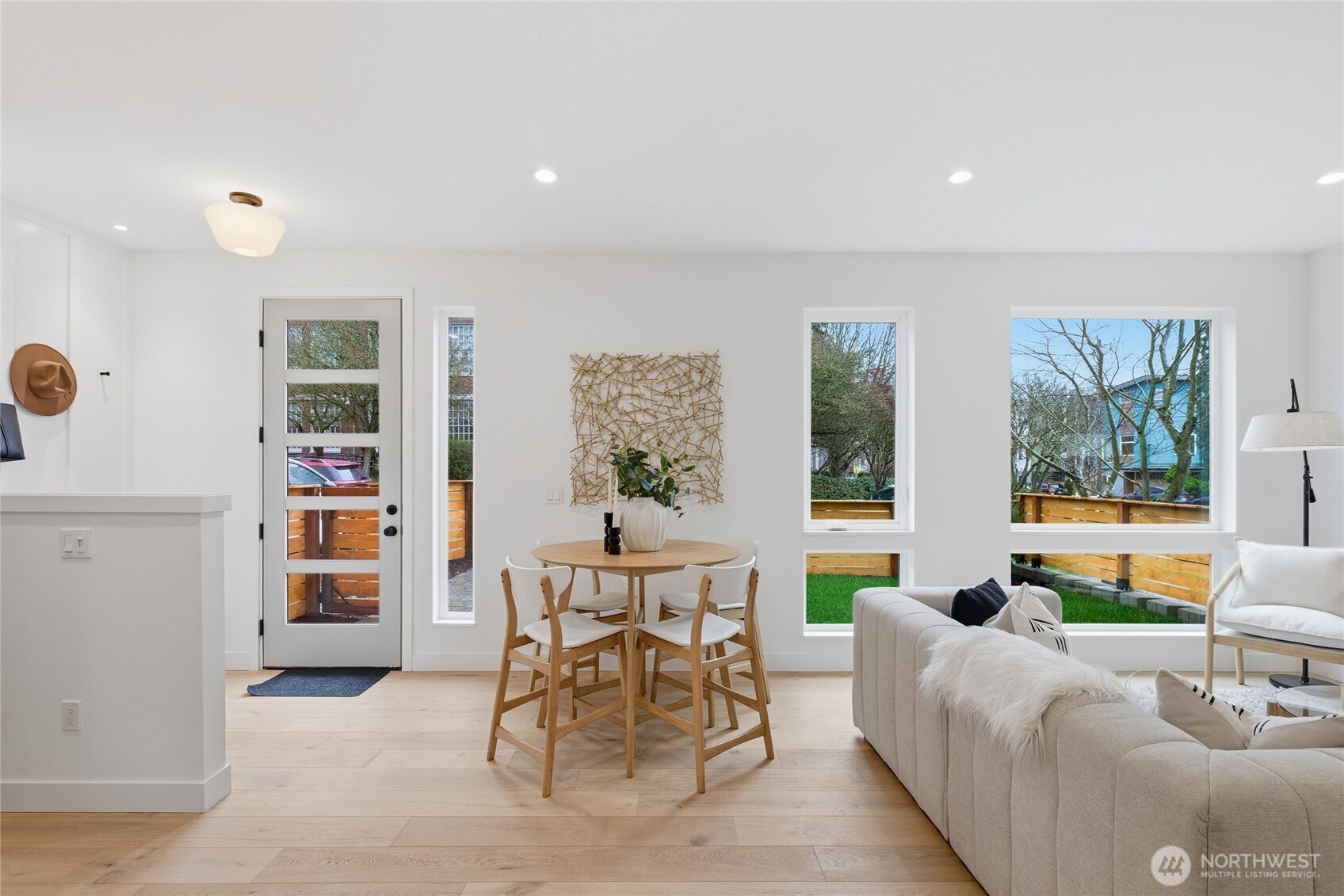 6509 19th Avenue NW, Seattle, WA 98117