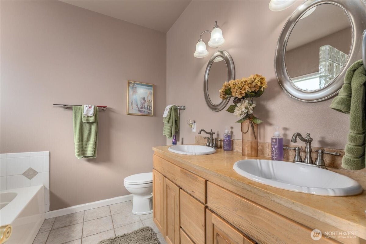 214 Stehekin Way , Chelan, WA 98816