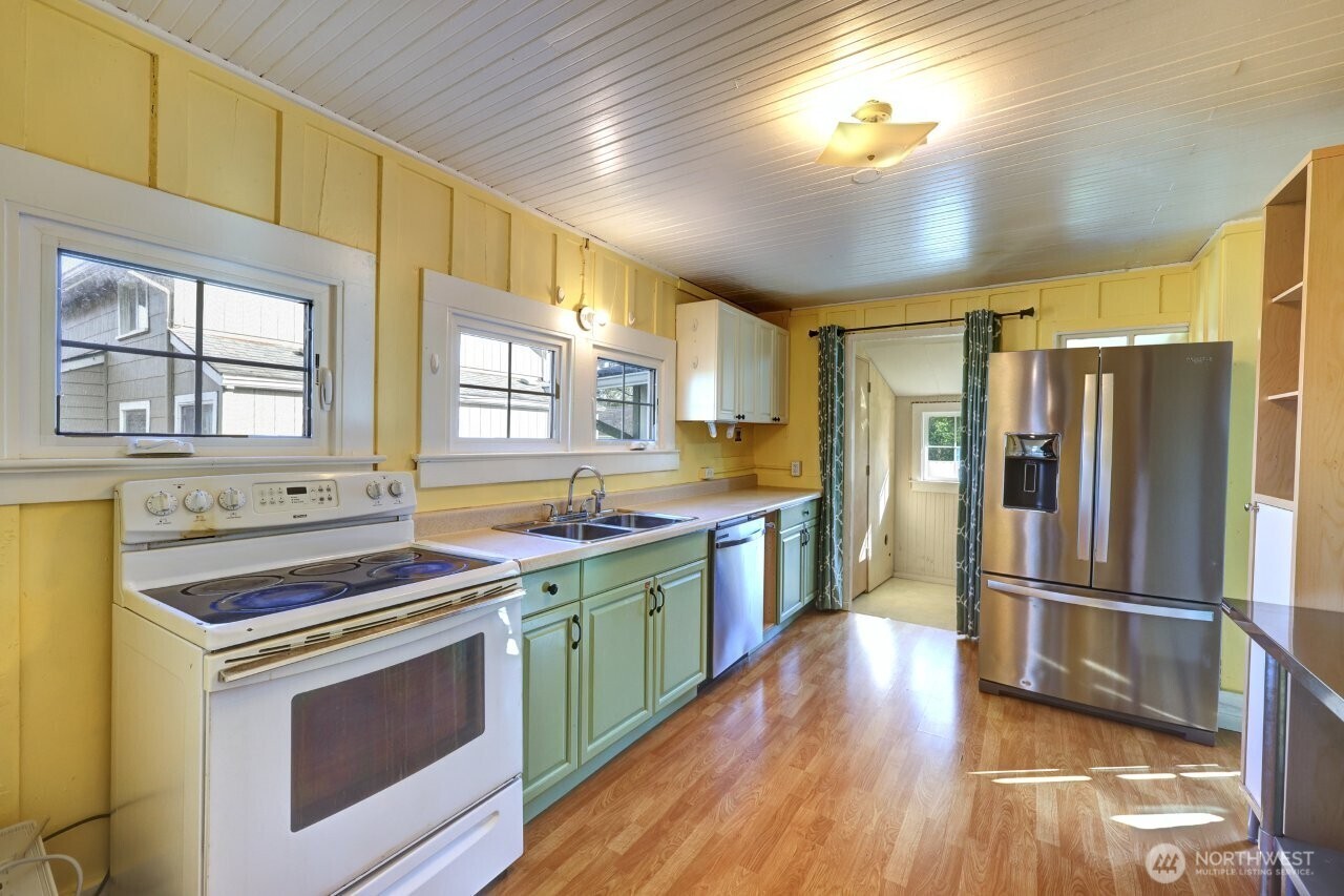 4506 Pacific Way , Seaview, WA 98644