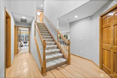 4660 244th Place SE, Sammamish, WA 98029 - Photo 17