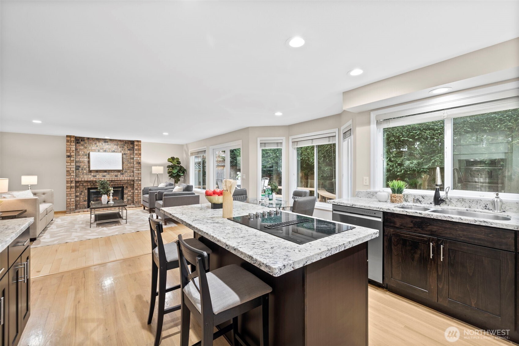 4660 244th Place SE, Sammamish, WA 98029