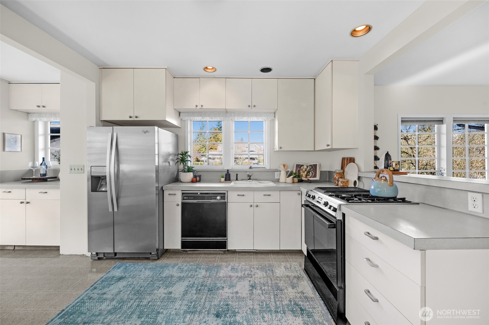 8007 Fremont Avenue N, Seattle, WA 98103