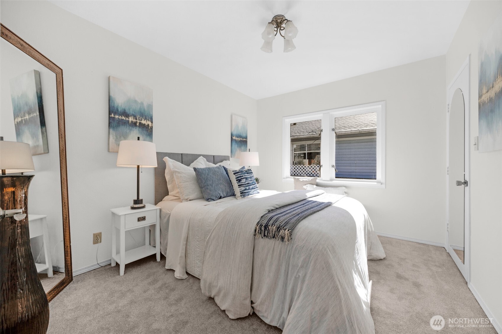 8007 Fremont Avenue N, Seattle, WA 98103