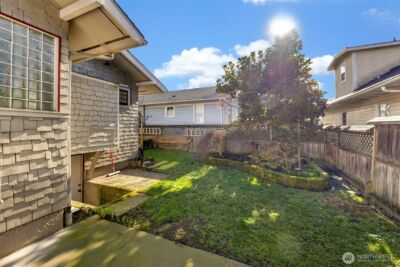 8007 Fremont Avenue N, Seattle, WA 98103 - Photo 29