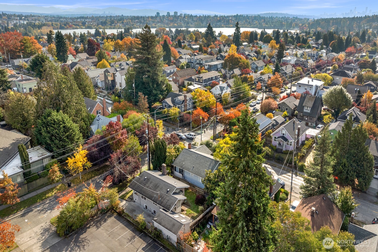 8007 Fremont Avenue N, Seattle, WA 98103