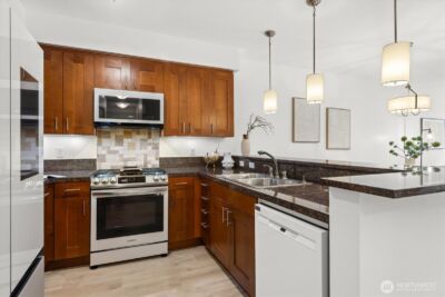 51 Pine Street #201, Edmonds, WA 98020 - Photo 9