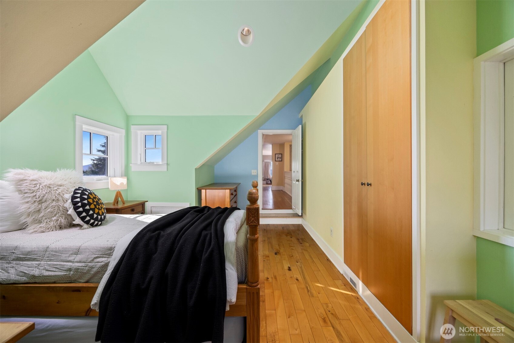 717 13th Street , Bellingham, WA 98225