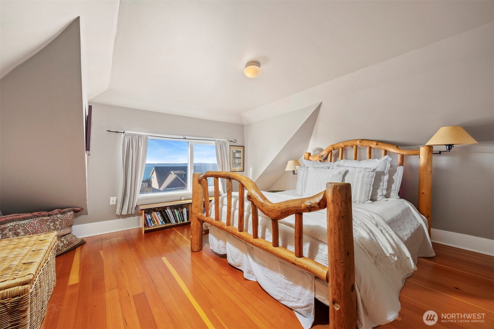 717 13th Street , Bellingham, WA 98225