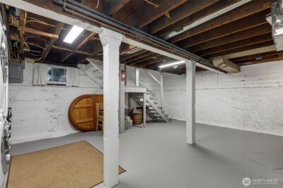 2430 8th Avenue W, Seattle, WA 98119 - Photo 28